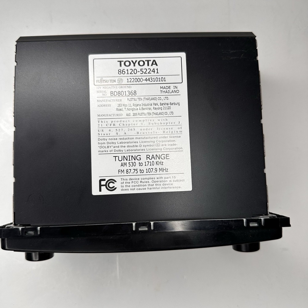 2004-2007 Toyota Highlander AM FM Radio Tape CD Player 86120-52241 OEM